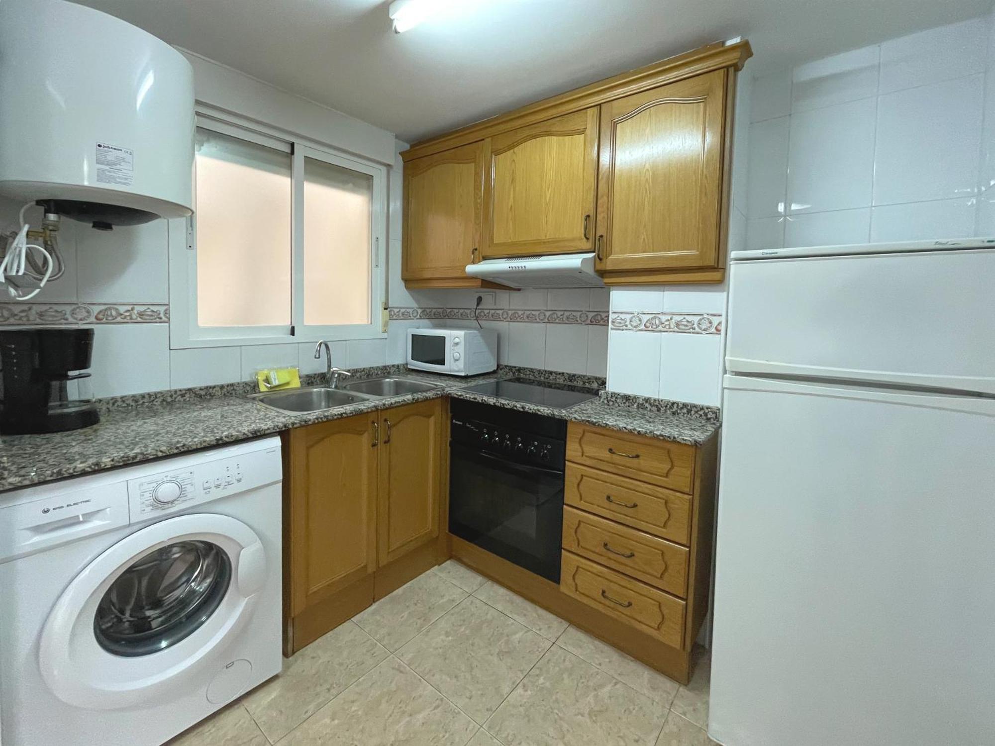 Apartamentos Estacion Oropesa 3000 โอโรเปซาเดลมาร์ ภายนอก รูปภาพ