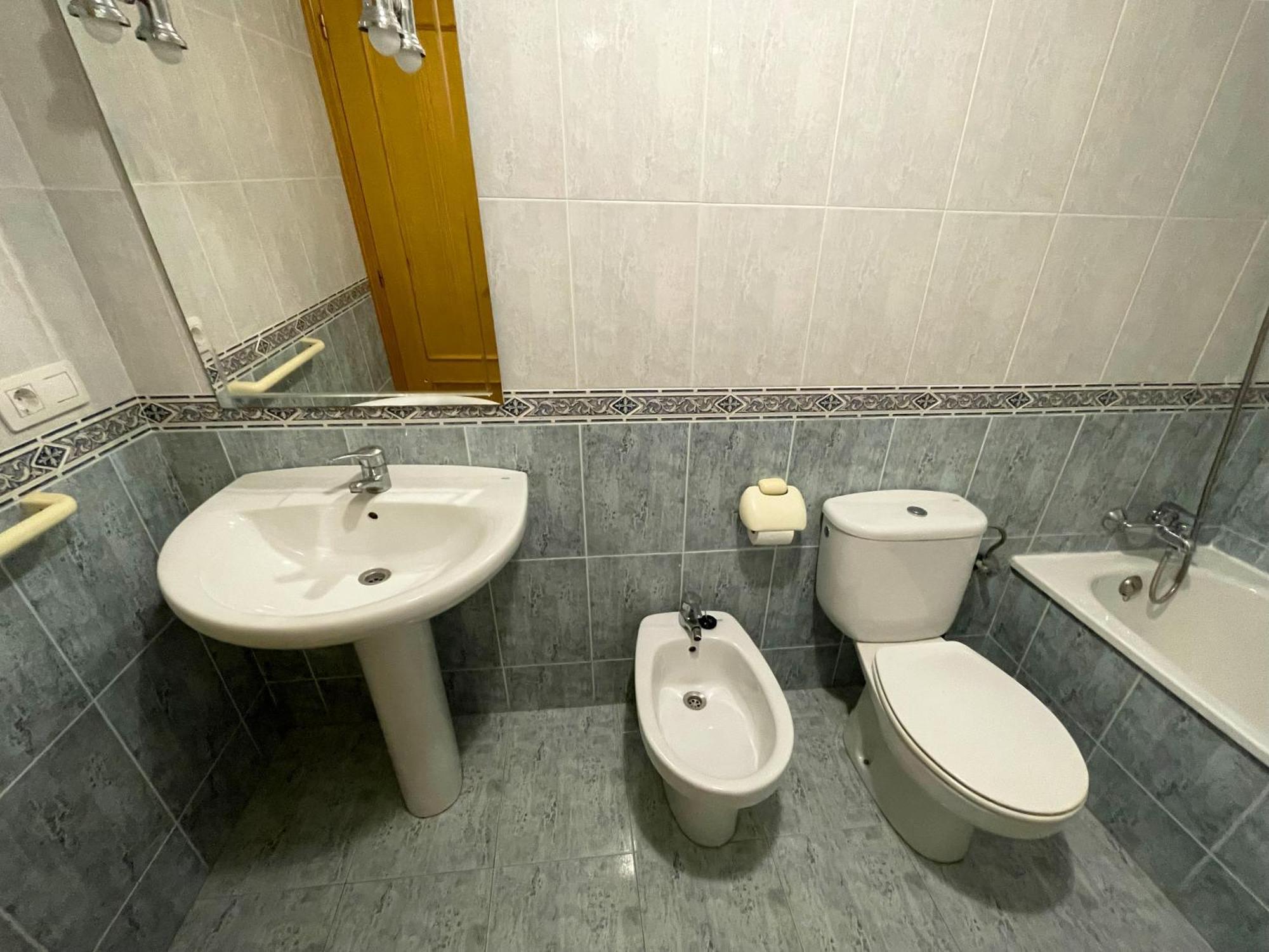 Apartamentos Estacion Oropesa 3000 โอโรเปซาเดลมาร์ ภายนอก รูปภาพ
